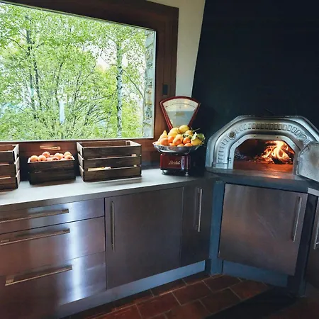 Дом отдыха Ancient Monastery In The Lariani Mountains Черноббио